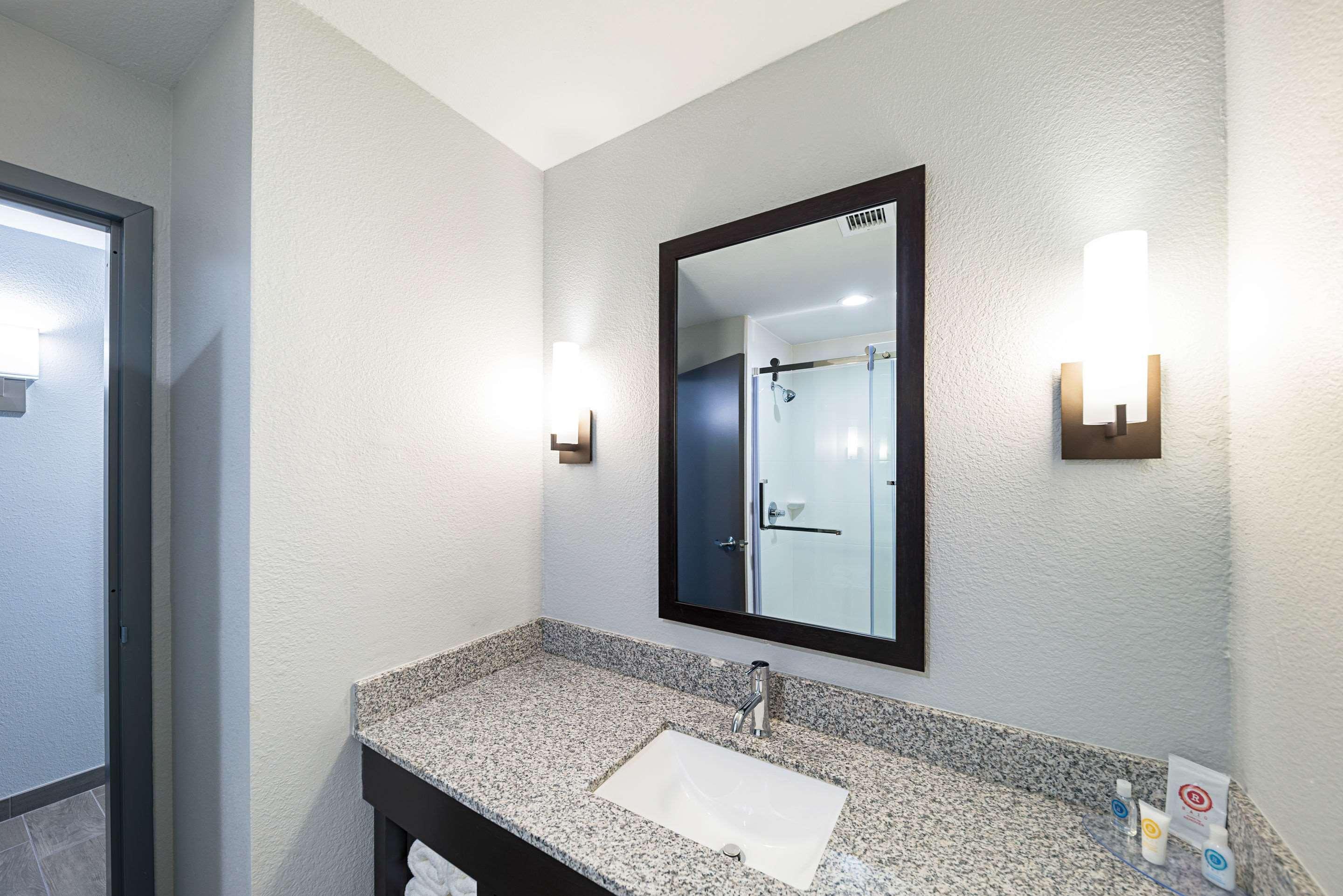 Comfort Inn & Suites Oklahoma City Near Bricktown Eksteriør billede